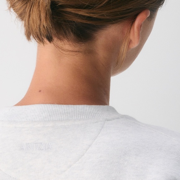 aritiza // cozy sweatfleece perfect crew sweatshirt - Picture 6 of 11